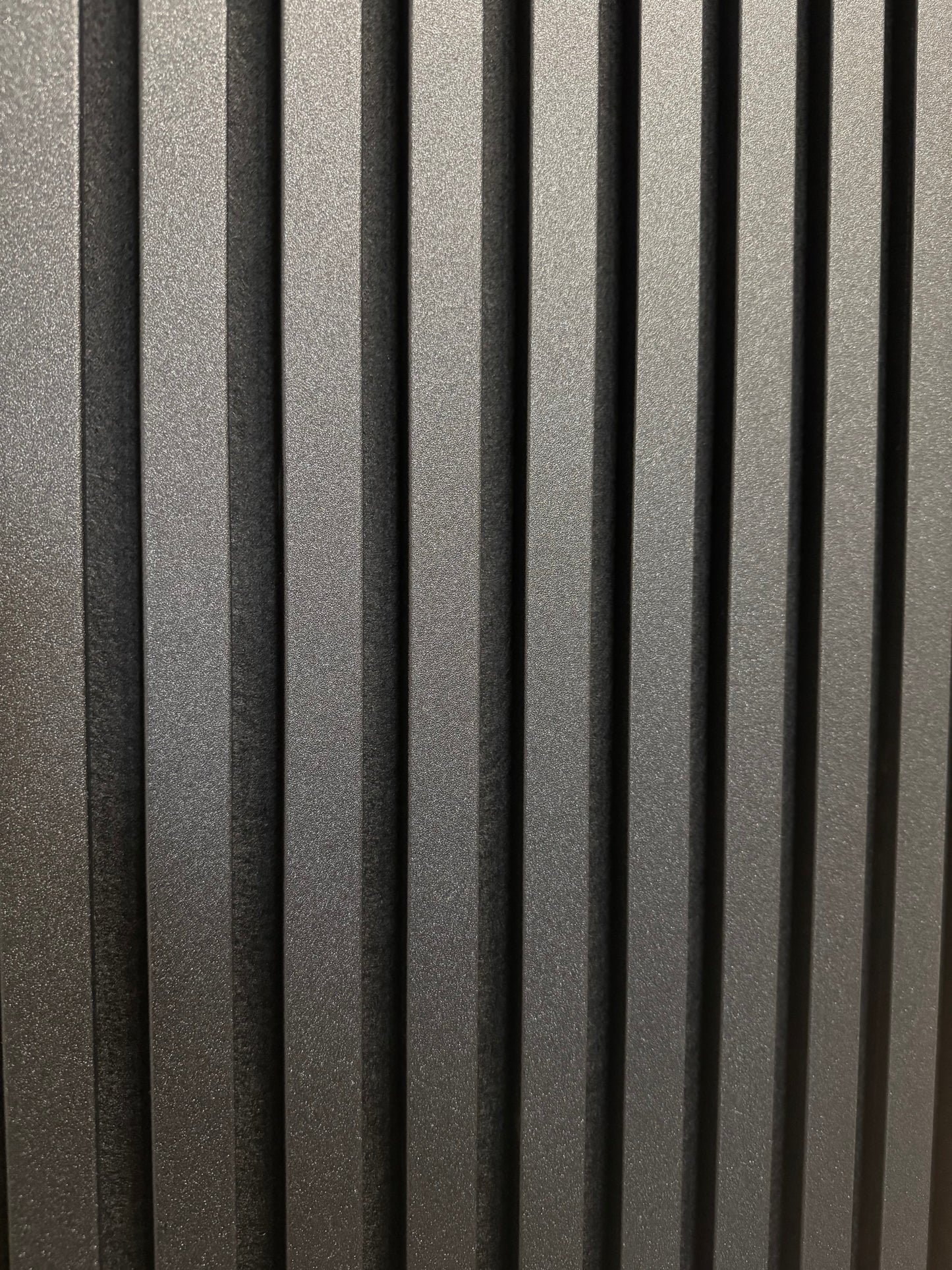 Akustikpaneel - Schwarz 3-seitig foliert 2700×600×21 mm