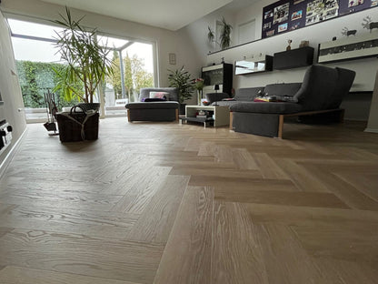 Klick-Vinylboden "2074H Prenzlau Eiche Herringbone / Fischgrät" integr. Trittschalldämmung